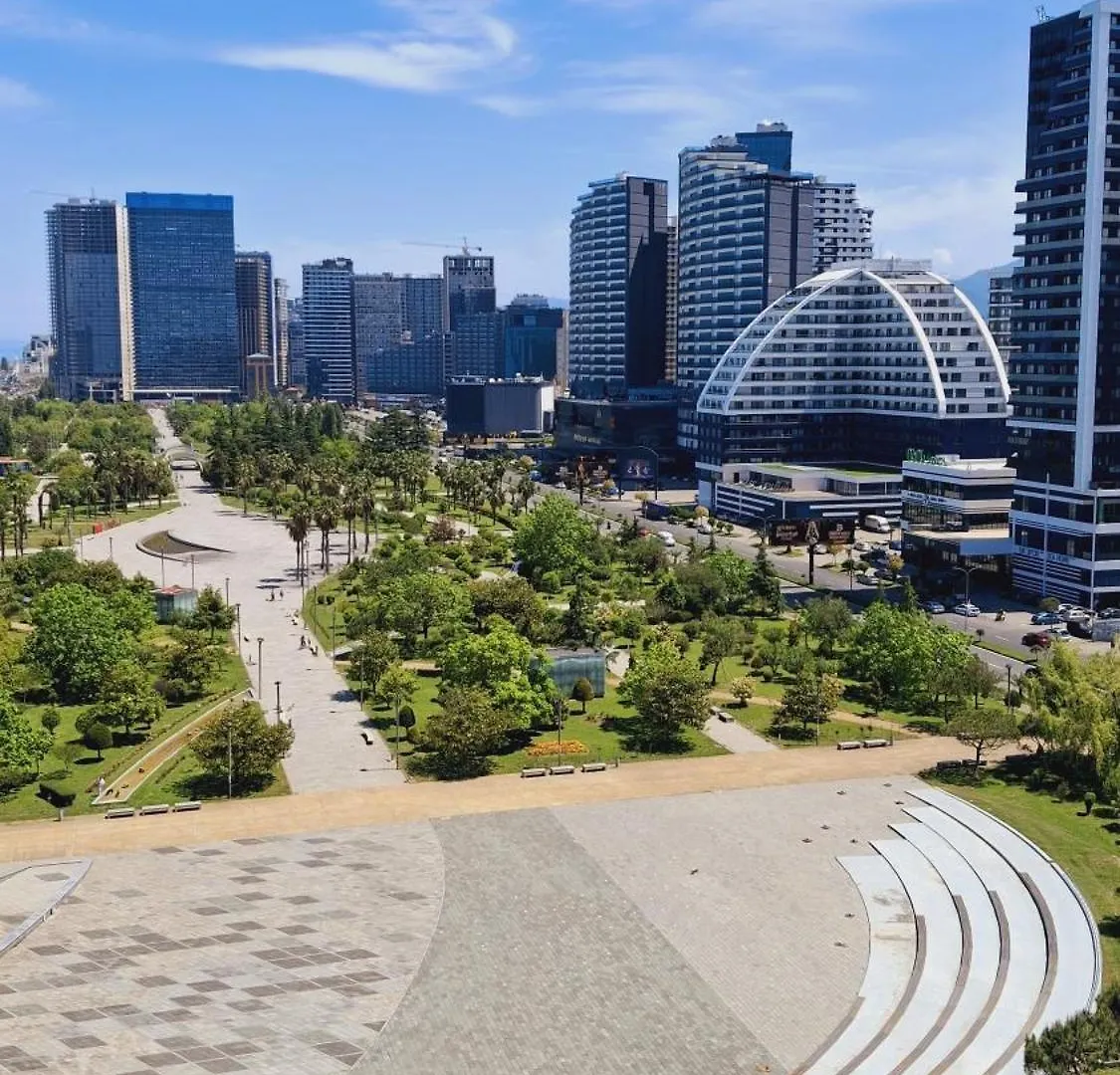 באטומי Park & Sea Style Studio